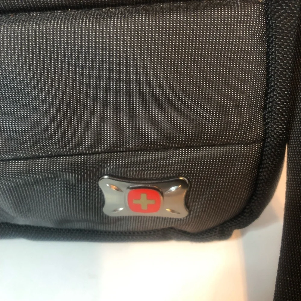 Swiss Gear Over The Shoulder Black Travel Bag. Office/laptop/travel